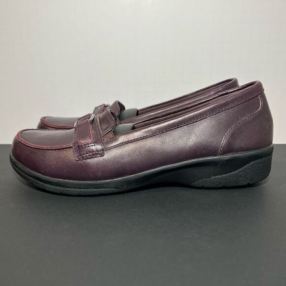 Womens CLARKS Collection Ashland Burgundy Slip On Loafers / Size 8 Medium - Picture 3 of 8